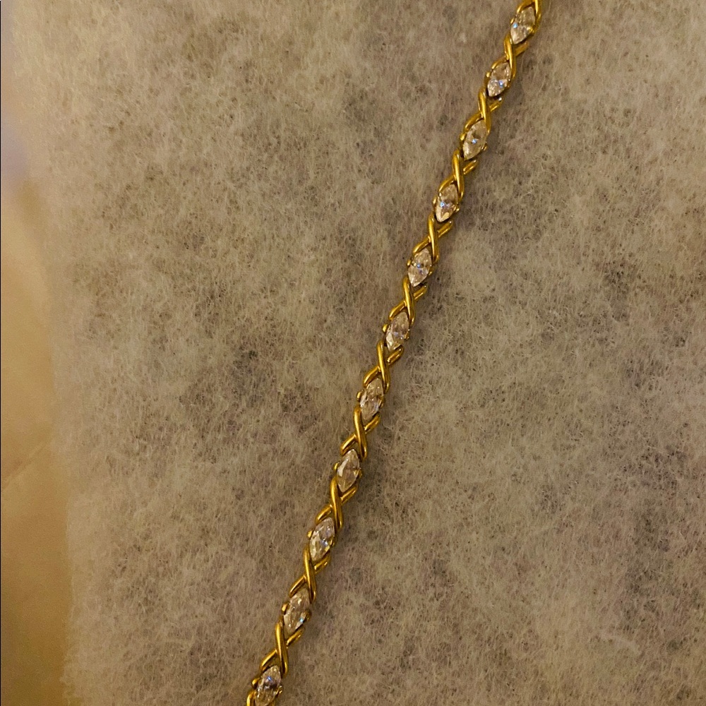 Classy Fashion bracelet